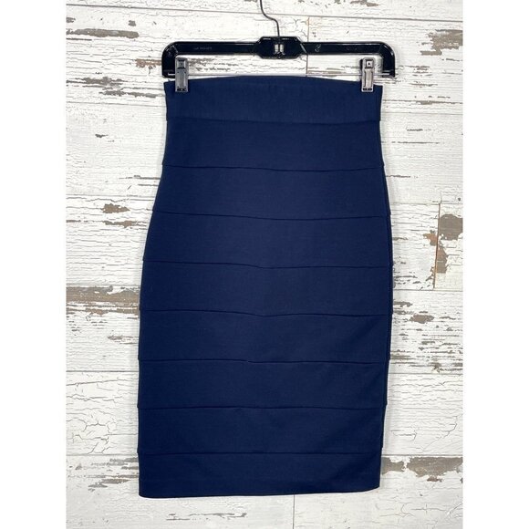 BB DAKOTA Bandage Mini Skirt Navy Size 2 EUC - Picture 2 of 4